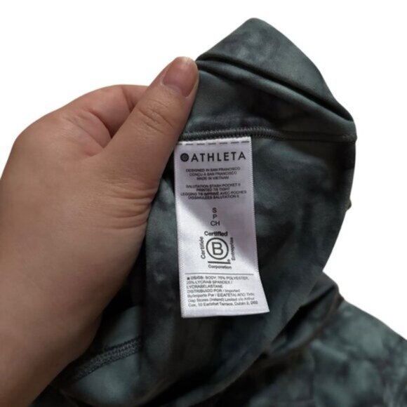 Athleta Salutation Stash Pocket Printed 7/8 Leggings Size Small - Picture 5 of 7